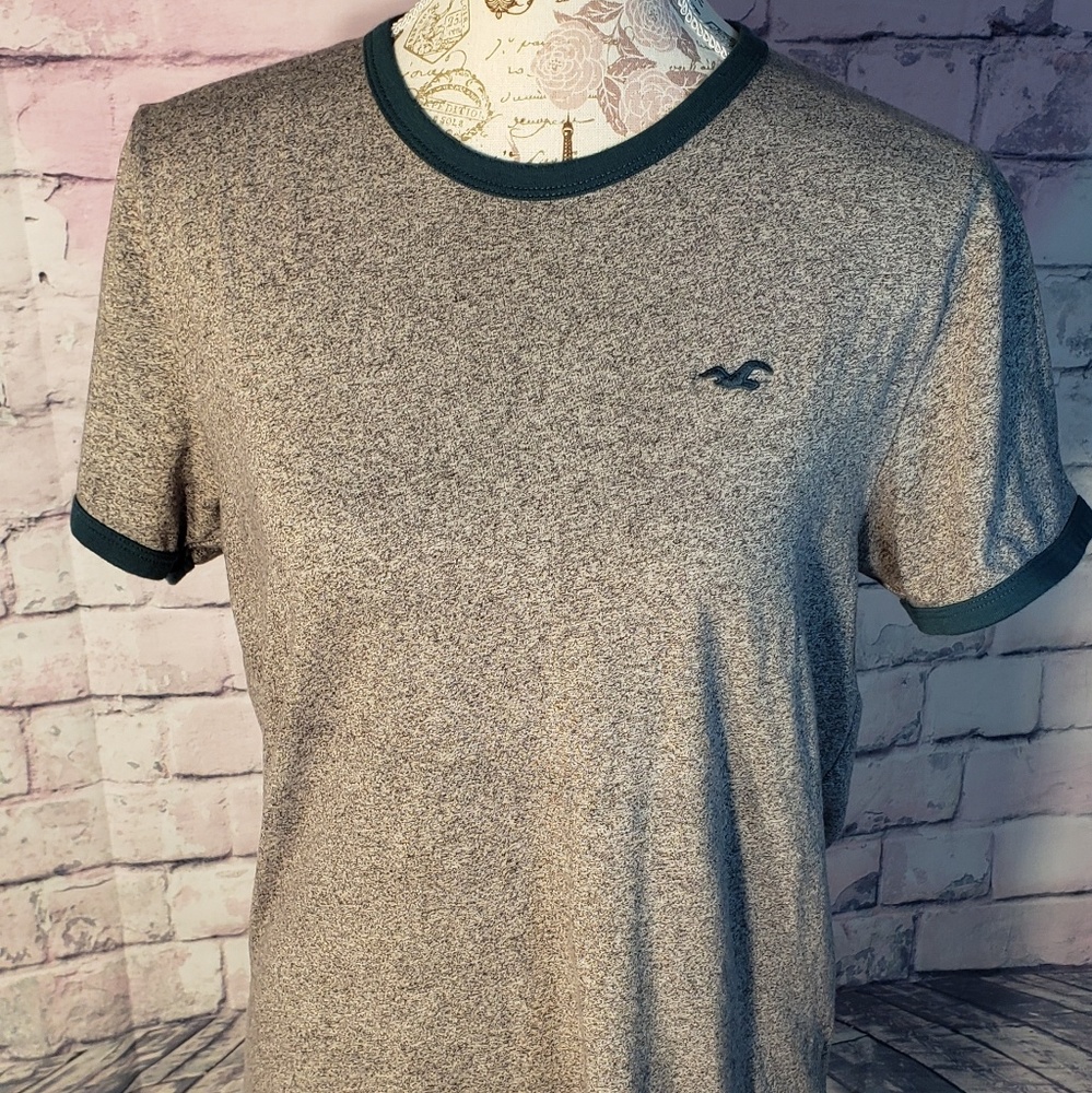 Grey shirt with green trim
